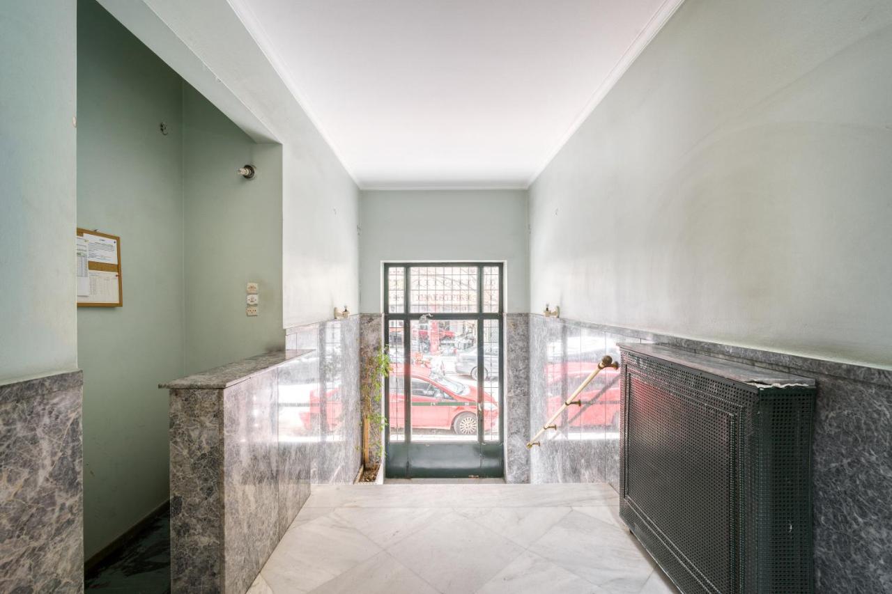 Stylish, Sunny New 2 Bedroom, Prime Central アテネ エクステリア 写真