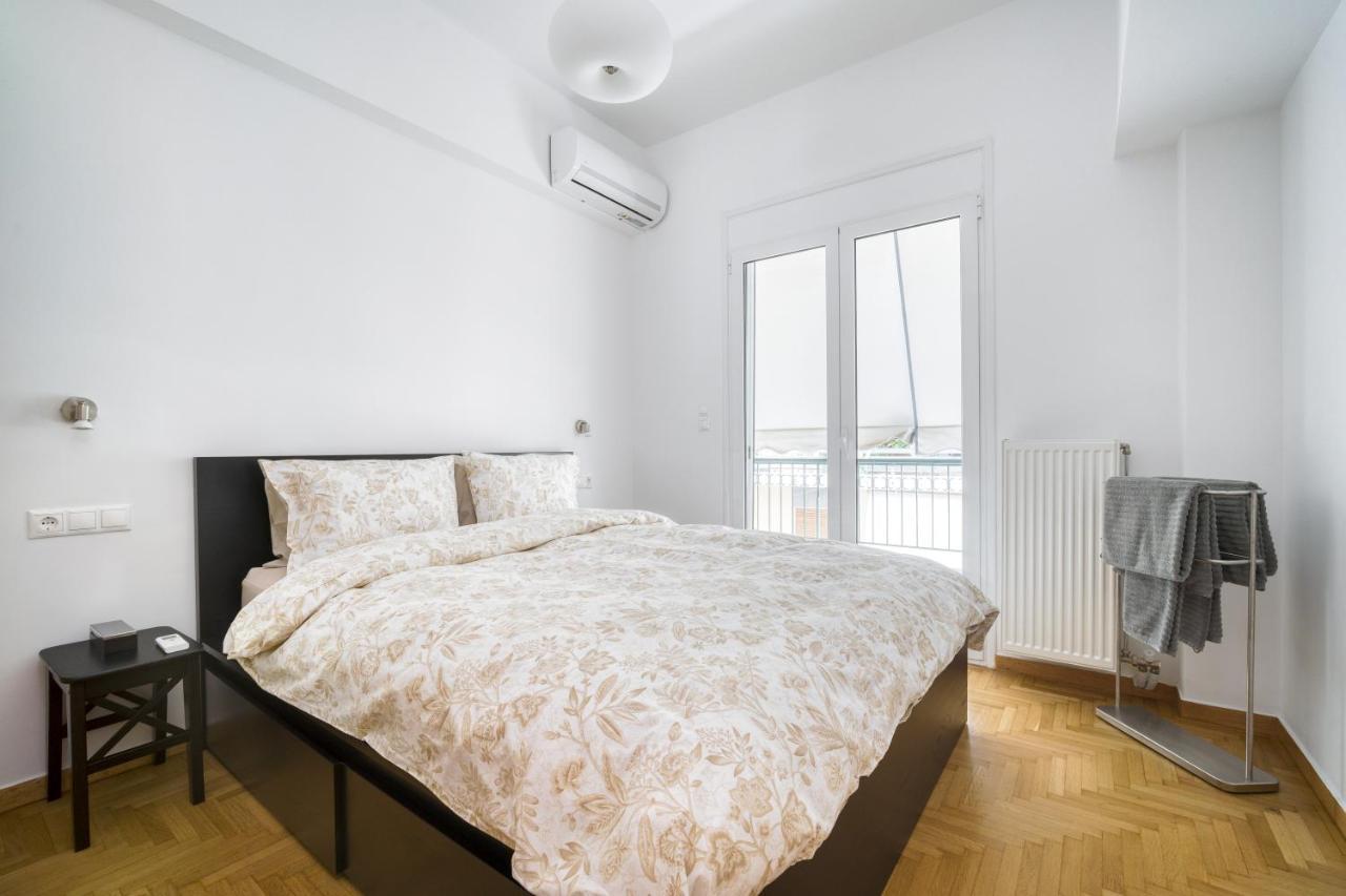 Stylish, Sunny New 2 Bedroom, Prime Central アテネ エクステリア 写真