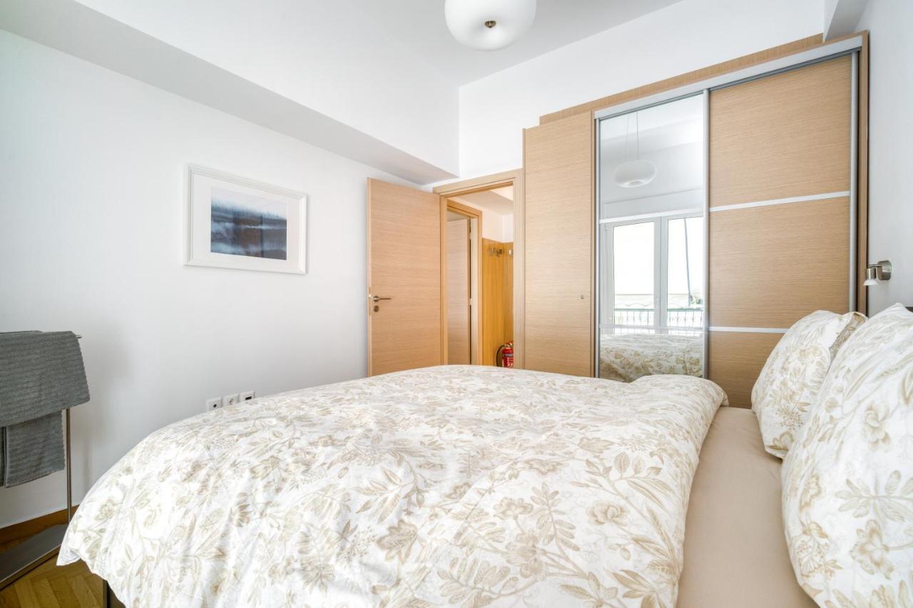Stylish, Sunny New 2 Bedroom, Prime Central アテネ エクステリア 写真
